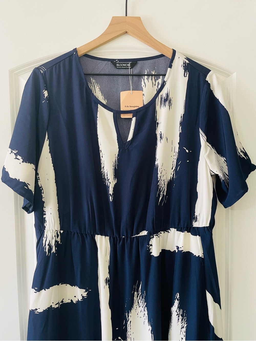 BloomChic Navy and White Brushstroke Midi Dress NWT Size 14-16/1X